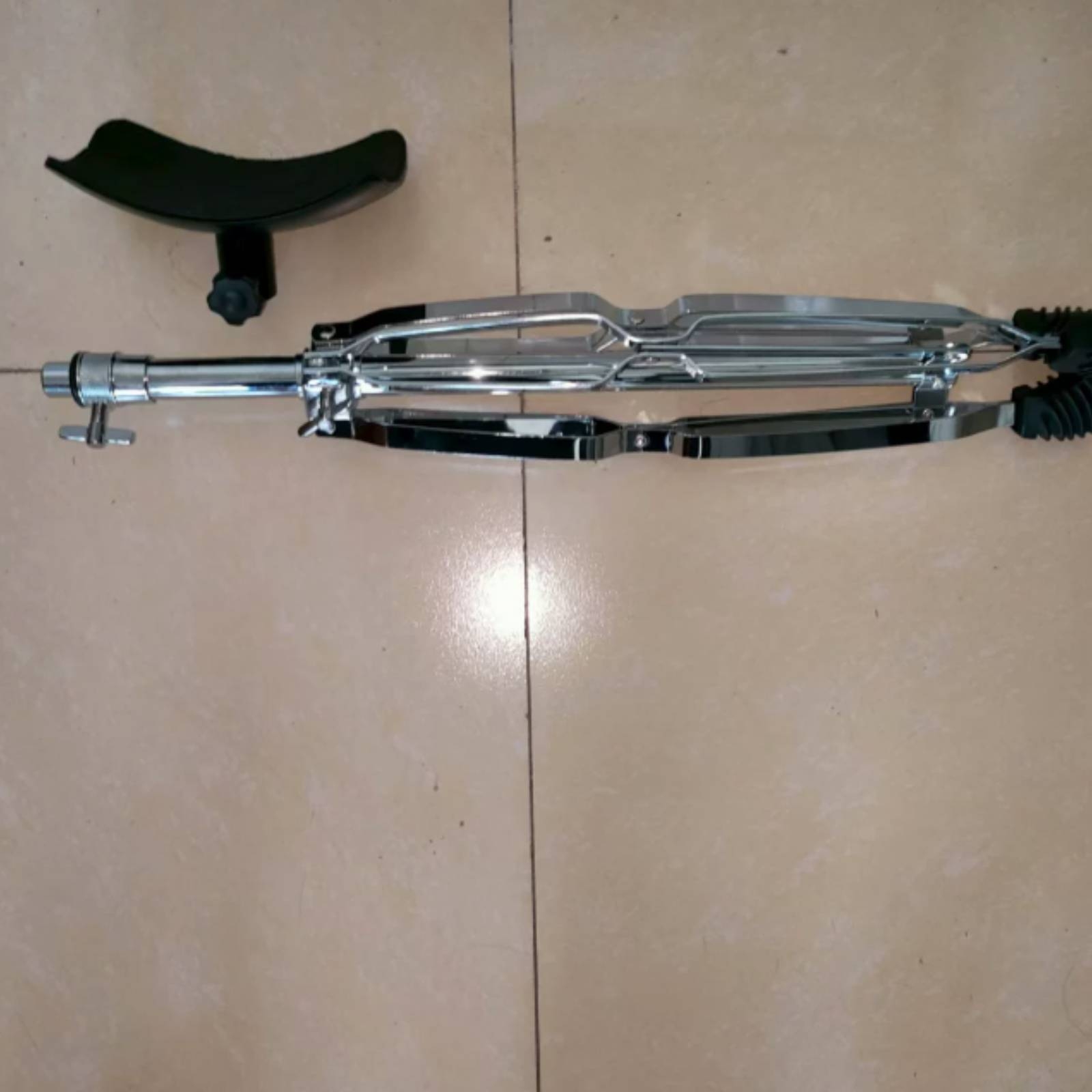 Tuba Stand Folding Tripod Euph - đánh giá và giá Music Stand Folding